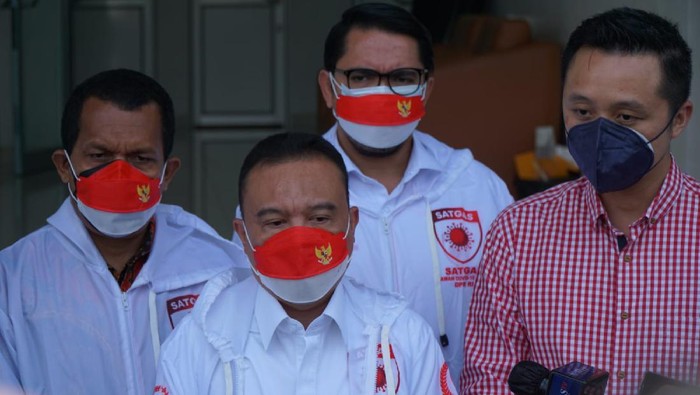 Satgas Lawan Covid-19 DPR RI mengecek Vaksin Etana (Dok. Istimewa).