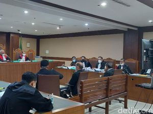 Saksi Sebut Ferdy Yuman Sewakan Rumah Persembunyian untuk Nurhadi
