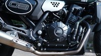 Terakhir untuk urusan harga, PT MForce Indonesia per Agustus 2021 ini menjual SM Sport SM3 dengan banderol Rp 98.600.000 untuk harga on the road Jadetabek. Sedangkan untuk Pajak Kendaraan Bermotor (PKB) dari SM Sport SM3 ini, dari STNK yang detikOto lihat, untuk motor dengan status asal Cikarang Barat, ternyata PKB-nya hanya Rp 1.302.000.  Foto: Muhammad Hafizh Gemilang