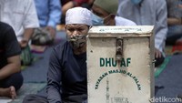 Larangan untuk melaksanakan salat jumat berjamaah juga sesuai dengan Fatwa Majelis Ulama Indonesia (MUI) Nomor 14 Tahun 2020 tentang Penyelenggaraan Ibadah dalam situasi terjadi wabah Covid-19.