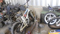 Jatuh bangun dirasakan Rixy sebelum menemukan jalur di bidang otomotif dan kendaraan listrik. Ayah dari dua anak itu memulai karirnya sebagai artisan tato, kemudian ia juga pernah menjadi penjahit di Bandung, kala itu ia membantu usaha konveksi pamannya.