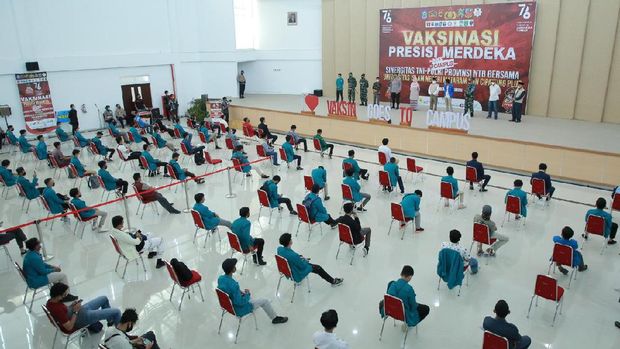 Vaksinasi COVID-19 1.000 mahasiswa UIN Mataram, NTB