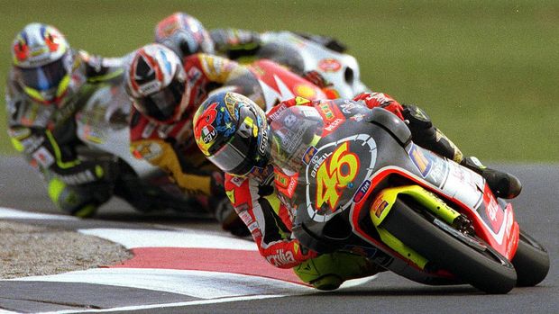 3 Oct 1999: Valentino Rossi #46 of Italy rounds Honda corner ahead of the pack, on his way to victory in the 250cc class race at the 1999 Australian Motorbike Grand Prix at Phillip Island, Victoria, Australia.  Mandatory Credit: Jack Atley/ALLSPORT