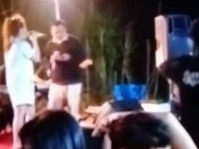Viral Video Dangdutan Diduga Kades di Malang Langgar Prokes