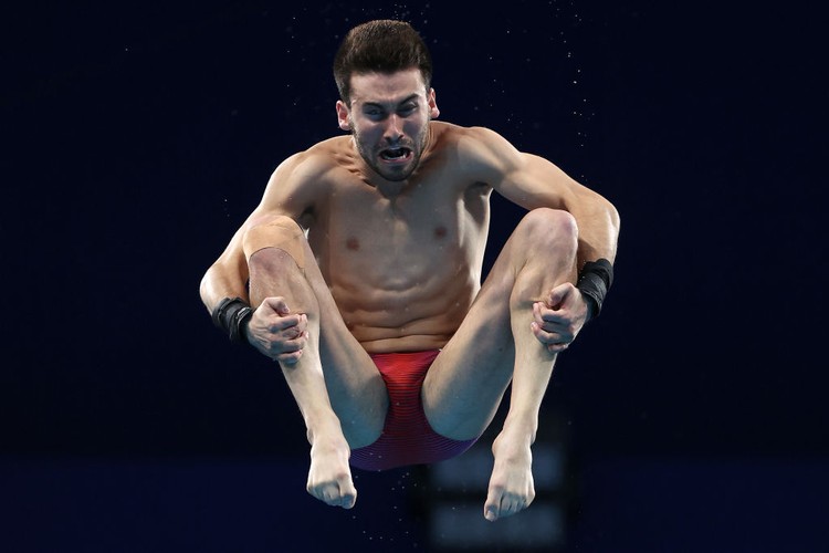 TOKYO, JAPAN - AUGUST 06: Brandon Loschiavo of Team United States competes in the Mens 10m Platform preliminaries on day fourteen of the Tokyo 2020 Olympic Games at Tokyo Aquatics Centre on August 06, 2021 in Tokyo, Japan. (Photo by Tom Pennington/Getty Images)