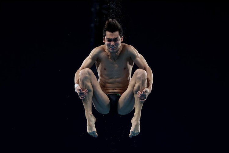 TOKYO, JAPAN - AUGUST 06: Andres Isaac Villarreal Tudon of Team Mexico competes in the Mens 10m Platform preliminaries on day fourteen of the Tokyo 2020 Olympic Games at Tokyo Aquatics Centre on August 06, 2021 in Tokyo, Japan. (Photo by Tom Pennington/Getty Images)
