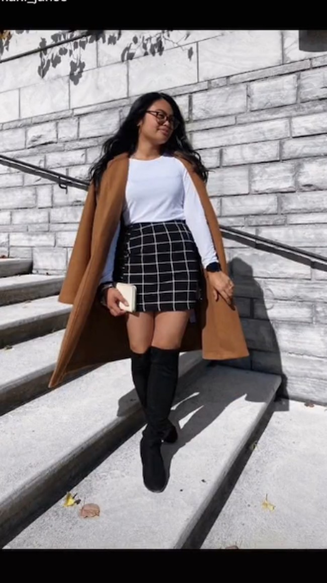 Netizen pun takjub bahkan mengira Mani Lisa masih berusia 18 tahun. Aku bisa bilang kamu seperti usia 15 sampai 18. Kami ingin lihat kartu identitasmu, komentar netizen. Foto: dok. TikTok