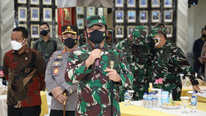 Panglima TNI dan Kapolri Tinjau Penanganan COVID-19 di Sulsel
