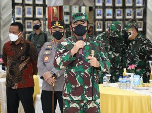 Panglima Minta Jajaran TNI-Polri Terus Kerja Keras: Virus Tak Pernah Libur