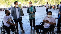 Ikatan Alumni (IKA) Unpad selaku penyelenggara menargetkan 600 penyandang disabilitas yang ikut serta dalam vaksinasi tersebut.