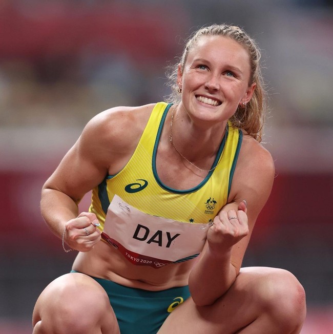 Namun ia tetap bangga pada dirinya sendiri karena berhasil sampai sejauh ini. Ia mencatatkan waktu 22,56 detik, capaian yang melampaui rekor kecepatan larinya sendiri. Foto: Instagram/@_rileyday