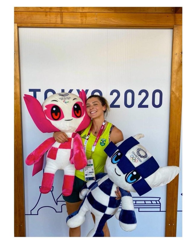 Wanita yang bertinggi badan 185 cm itu berada di peringkat tujuh dalam kejuaraan dunia di Tokyo pada 2018. Sedangkan pada 2017, ia pernah bertengger di posisi satu dalam ajang Grand Prix dan Grand Champions Cup. Foto: Instagram @rosamaria9oficial