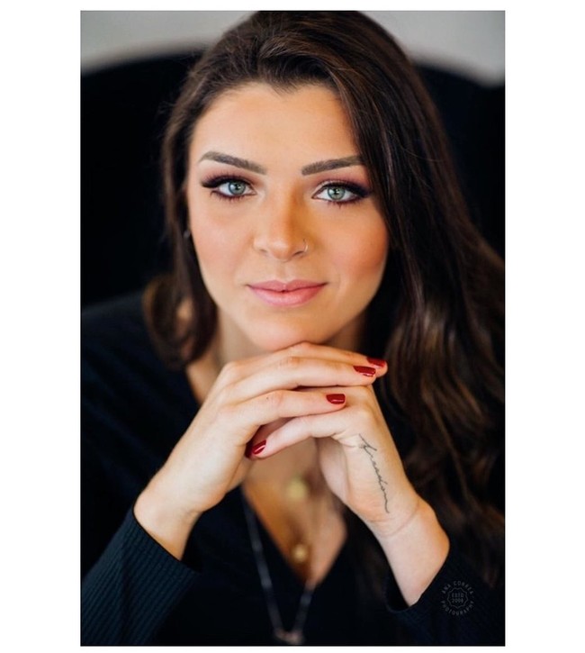 Aku sangat rindu Saquarema (tempatnya berlatih). Jauh dari sana membuatku merasa betapa aku suka di sini. Waktu ketika tidak di sini membuatku ingin di sini lagi. Sekarang aku menikmati latihan, bermain, dan memberikan 100% dan berevolusi. Di 2018 dan 2019, aku tidak merasakan itu, ujarnya dilansir Olimpiadatododia. Foto: Instagram @rosamaria9oficial