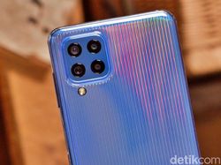 Unboxing Galaxy M32, HP Samsung Harga Rp 3 Jutaan Baterainya Besar