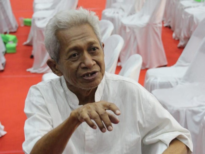 Sastrawan Akhudiat Tutup Usia