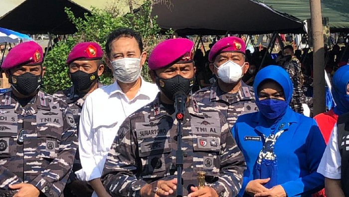 Vaksinasi TNI AL di Jakut