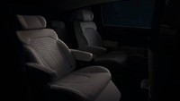 MPV akan tersedia dalam konfigurasi enam, tujuh dan delapan kursi. Belum ada keterangan resmi kapan Hyundai Custo meluncur. Namun MPV premium ini diprediksi bakal melantai dalam ajang Chengdu Auto Show yang digelar pada Agustus 2021. Foto: Hyundai Beijing