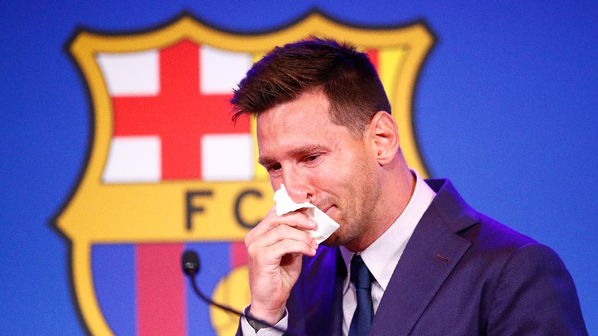 Lionel Messi meninggalkan Barcelona. (Foto: Getty Images/Eric Alonso)