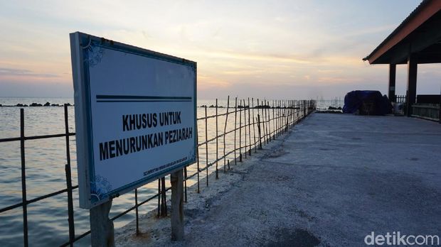 Makam Syekh Mudzakir di Dusun Tambaksari, Desa Bedono, Kecamatan Sayung, Demak, Minggu (8/8/2021).