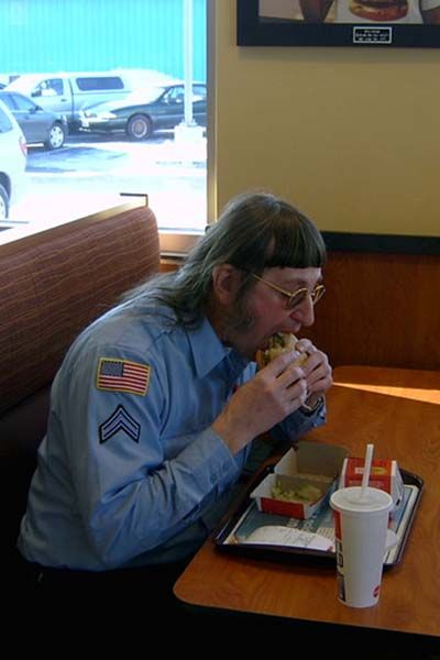 Melahap 32 Ribu 'Big Mac' Selama 22 Tahun, Pria Ini Pecahkan Rekor Dunia
