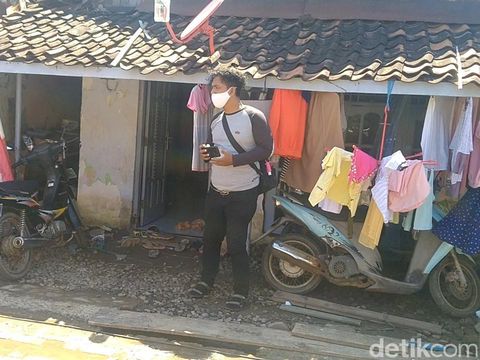 Rumah warga di Kelurahan Panjang, Kecamatan Pekalongan Utara, Kota Pekalongan, Sabtu (7/8/2021).