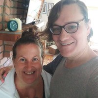 Tea-Lynn pada awalnya sosok suami yang gagah dan tipikal family man. Pada Desember 2019, Tea-Lynn mengungkapkan keinginannya menjadi transgender terhadap istrinya. Foto: dok. Instagram/@tealynnvd