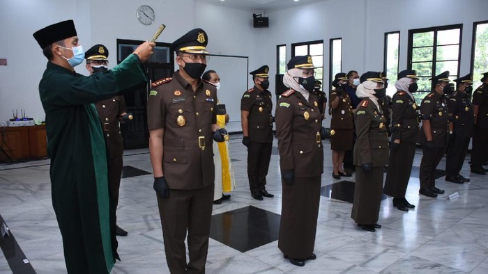 12 Kajari di Jabar Dilantik