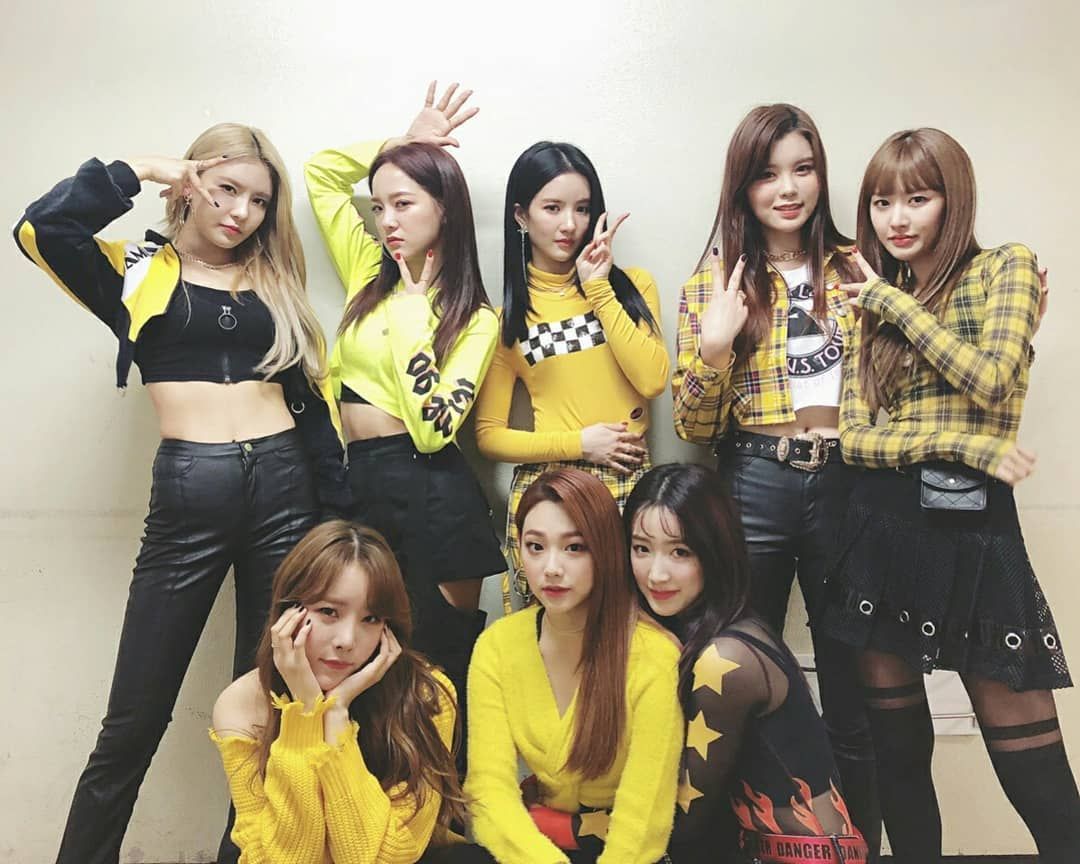 5 Grup K-pop Ini Bubar sebelum Raih First Win di Acara Musik