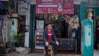Pria berusia 34 tahun ini bisa dibilang pebisnis yang gigih. Ia mendirikan Buka Lapak dari start up kecil hingga menjadi e-commerce terbesar ketiga di Indonesia. Di sela kesibukannya, ayah dua anak ini masih kerap kulineran.  Foto: instagram @achmadzaky