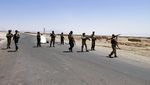 Taliban Mengganas, Militer Afghanistan Patroli di Jalan-jalan