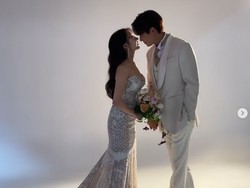 10 Potret Cantik Wanita yang Sukses Bikin Aktor Korea Idolanya Jatuh Cinta