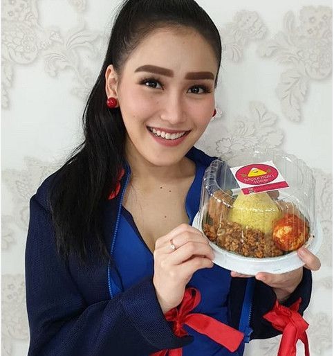 Ini 4 Bisnis Kuliner Ayu Ting Ting yang Tutup