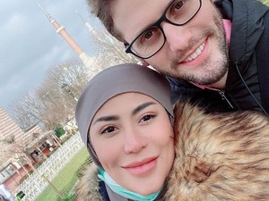 Cinta Penelope Dipastikan Hadir di Sidang Cerai Perdana