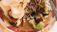 Ketoprak Sakwit Betawi juga menjadi daftar ketoprak legendaris selanjutnya yang wajib dicoba. Berlokasi di Jalan Dukuh Pinggir IV, Tanah Abang, dibanderol mulai dari Rp16 ribu ketoprak ini menjadi ketoprak andalan bagi masyarakat di kawasan Tanah Abang. Foto: Istimewa