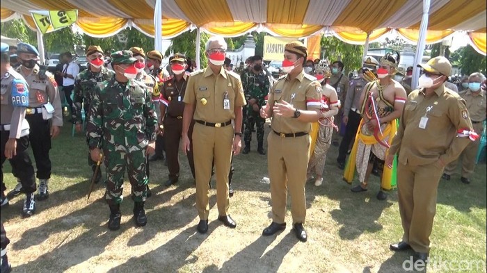 Gubernur Jateng Ganjar Pranowo di Kendal, Senin (9/8/2021).