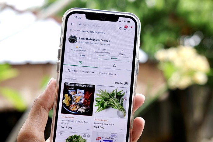 Kepala Divisi Kebijakan Publik dan Hubungan Pemerintah Daerah Tokopedia Emmiryzan