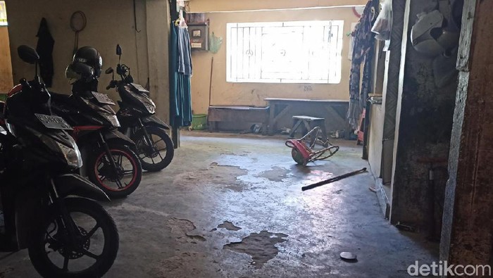 parkir motor inap di terminal bungurasih
