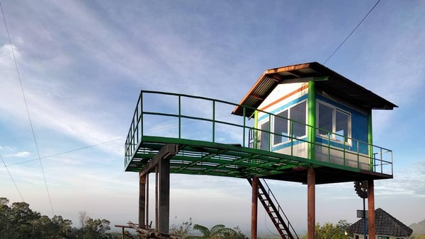Destinasi yang terletak di Kalitengah Lor, Glagaharjo, Cangkringan, Sleman ini sedang membangun spot foto khusus di gardu pandang yang nantinya bisa digunakan untuk traveler berfoto-foto ria. (dok pengelola Bukit Klangon) Destinasi yang terletak di Kalitengah Lor, Glagaharjo, Cangkringan, Sleman ini sedang membangun spot foto khusus di gardu pandang yang nantinya bisa digunakan untuk traveler berfoto-foto ria. (dok pengelola Bukit Klangon)