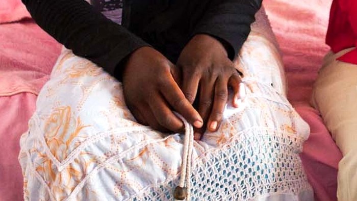 Pernikahan Anak: Remaja putri 14 tahun meninggal usai melahirkan di gereja picu amarah publik Afrika