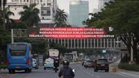 Luhut mengatakan perpanjangan PPKM ini dilakukan untuk menjaga momentum yang baik. Dia mengatakan penerapan PPKM level 2-4 sebelumnya sudah berjalan baik.