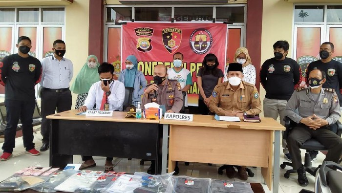 Polres Kepahian merilis pelaku pemerasan dan penipuan kepada ASN di Bengkulu