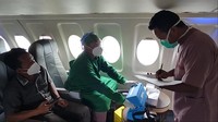 Ratusan pelaku wisata di Kabupaten Kuningan, Jawa Barat menjalani vaksinasi COVID-19.