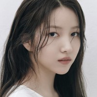 “Tolong tunjukkan banyak dukungan pada karier Kim So Jung saat dia melakukan promosi secara aktif di masa depan,” tulis pihak IOK Company dalam pernyataan resmi. Foto: Instagram onedayxne