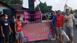 Terdampak COVID-19, Pengusaha Sewa Sound System Klaten Jual Aset di Pinggir Jalan