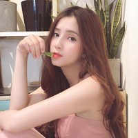 Seperti dikutip dari Eva.vn, Thien An secara blak-blakan mengakui memiliki anak dari penyanyi terkenal Vietnam Trịnh Tran Phuong Tuan  atau populer dengan nama Jack. Sosok Jack populer sebagai penyanyi dan bintang iklan. Dia merupakan brand ambassador salah satu merek ponsel ternama dan pernah memenangkan Asian Television Awards. Foto: Dok. Facebook Thien An