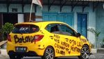 Waduh! Mobil Ini Dicorat-coret PPKM