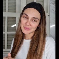 Luna Maya juga kerap menampilkan wajah tanpa makeup di Instagramnya. Foto: Instagram