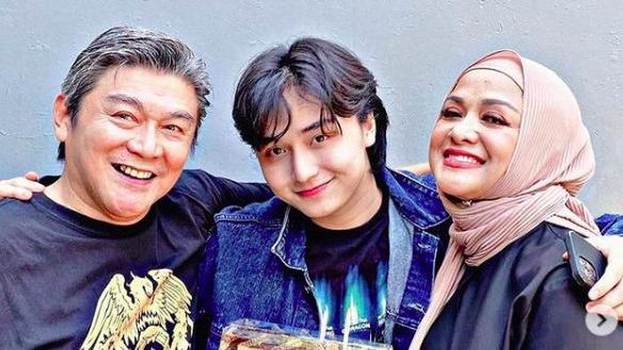 Betharia Sonata, Willy Dozan, dan keluarga