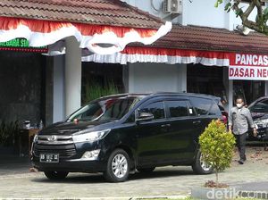 Dua Koper Hitam Diamankan dari Kantor Bupati Banjarnegara
