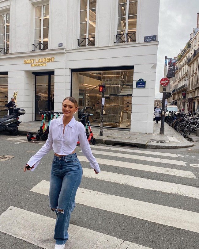 Eden sebenarnya tidak sepenuhnya nekat atau sendirian karena ia mengikuti program au pair dan punya host family yang menampungnya. Dan wanita muda itu merasa keluarga tersebut cukup baik sehingga betah. Foto: Instagram @edenmorrissey